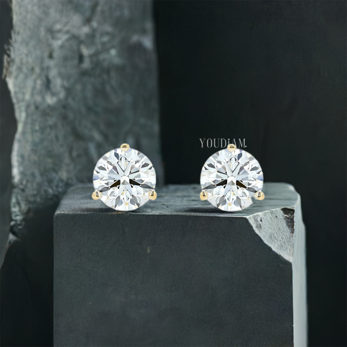 1-5ctw Round Cut Lab Diamond Studs Earrings - EUDER11