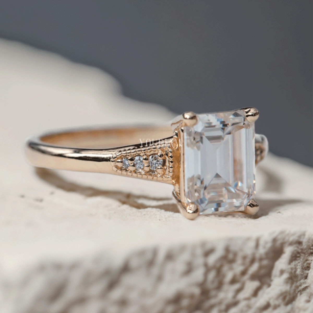 Antique Inspired Emerald Diamond Ring for your engagement or wedding