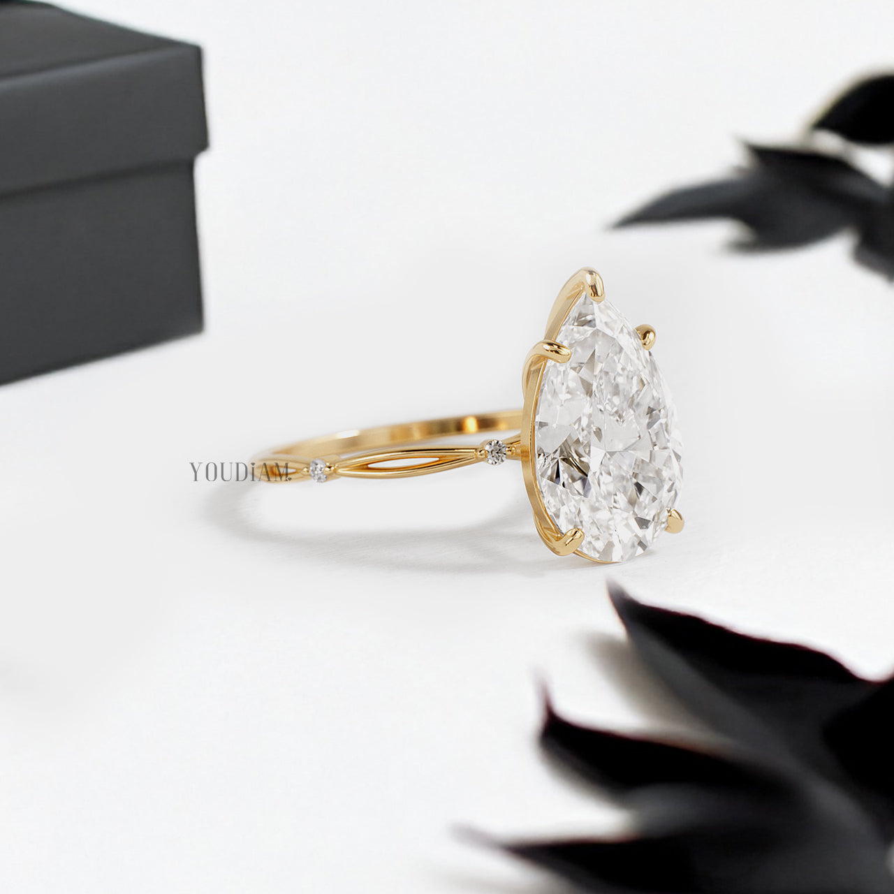 Pear Lab Diamond in Split and Thin Band Ring - YDJLR163