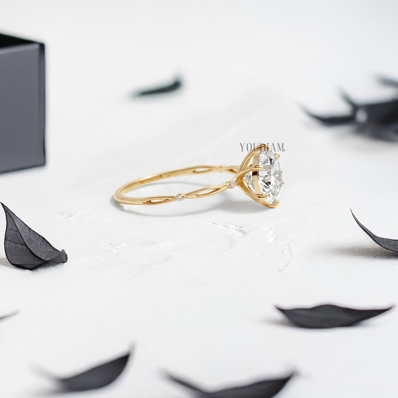 Round Lab Diamond in Split and Thin Band Ring - YDJLR104