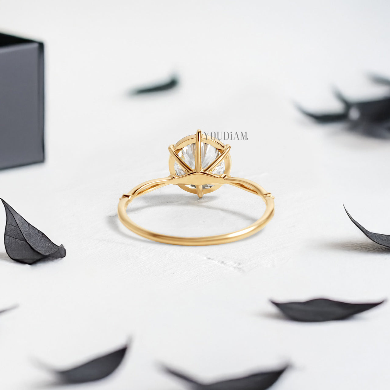 Round Lab Diamond in Split and Thin Band Ring - YDJLR104