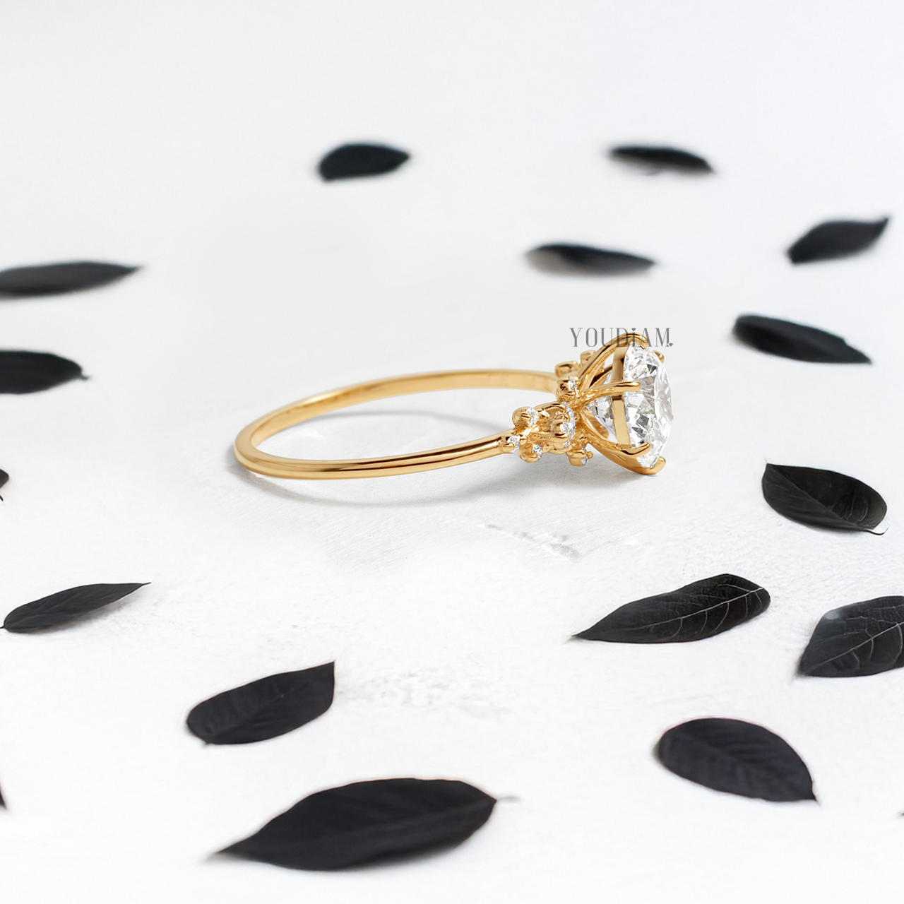 Round Lab Diamond with Side Diamonds Ring - YDJLR102