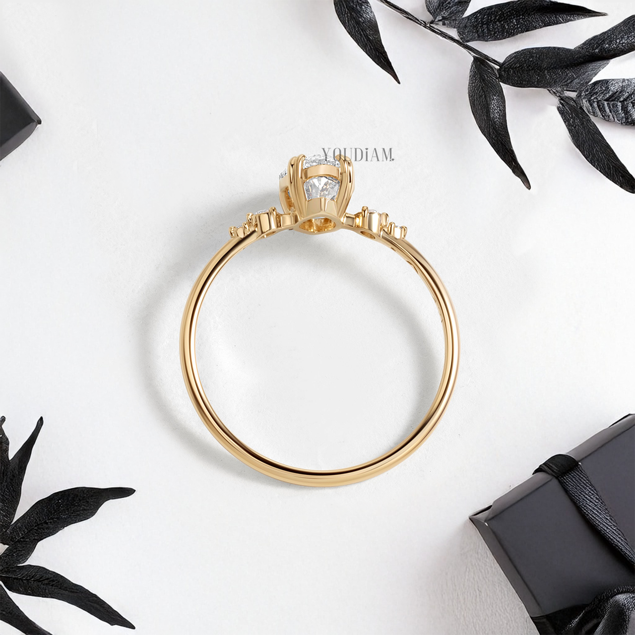 Round Lab Diamond with Side Diamonds Ring - YDJLR102