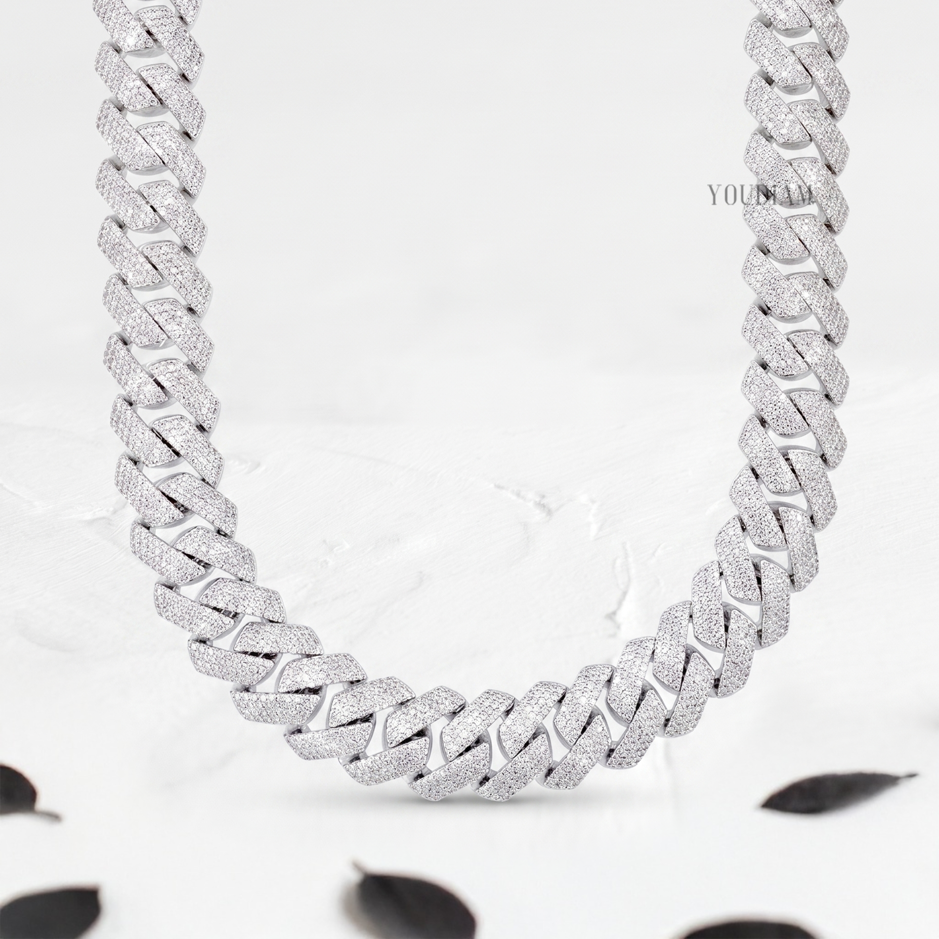 20 Karat Tenniskette mit abgestuften Diamanten aus 14 Karat Weißgold - UDJNL05