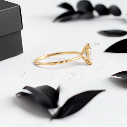 Radiant Lab Diamond with Trio-Prongs Ring - YDJLR95