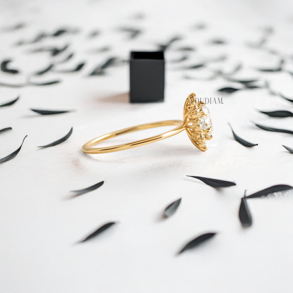 Round Lab Diamond with Accented Halo Ring - YDJLR12