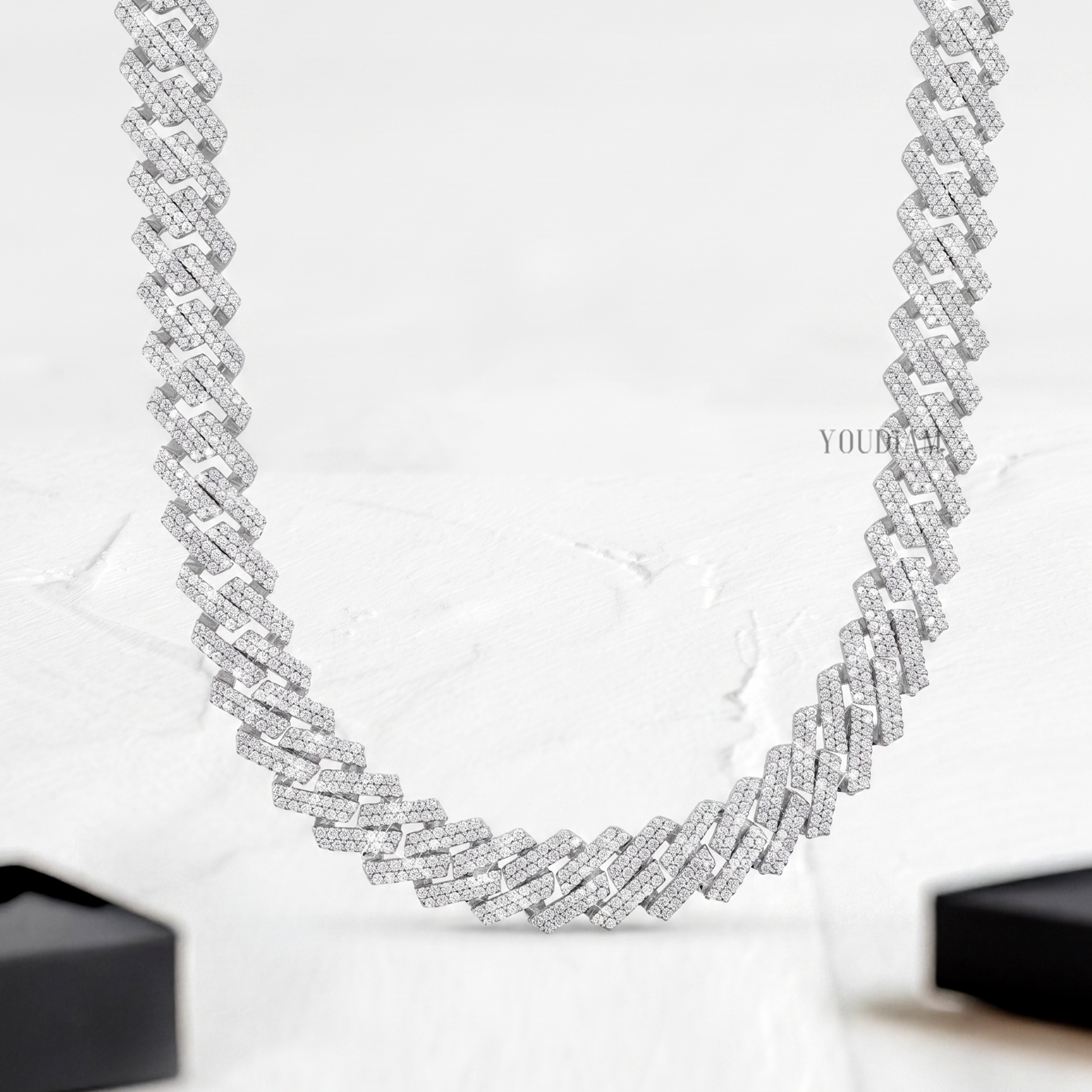 20 Karat Tenniskette mit abgestuften Diamanten aus 14 Karat Weißgold - UDJNL05