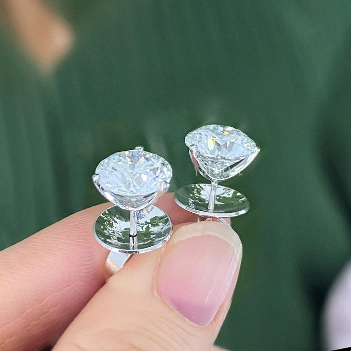 2.5ct Each Round Lab Grown Diamond Stud Earrings - EUDER01