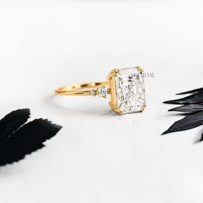 Radiant Lab Diamond with Double-Prongs and Side Diamonds Ring - YDJLR07