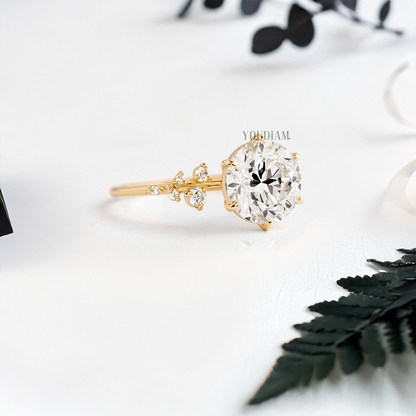 Round Lab Diamond with Accent Diamonds Ring - YDJLR01