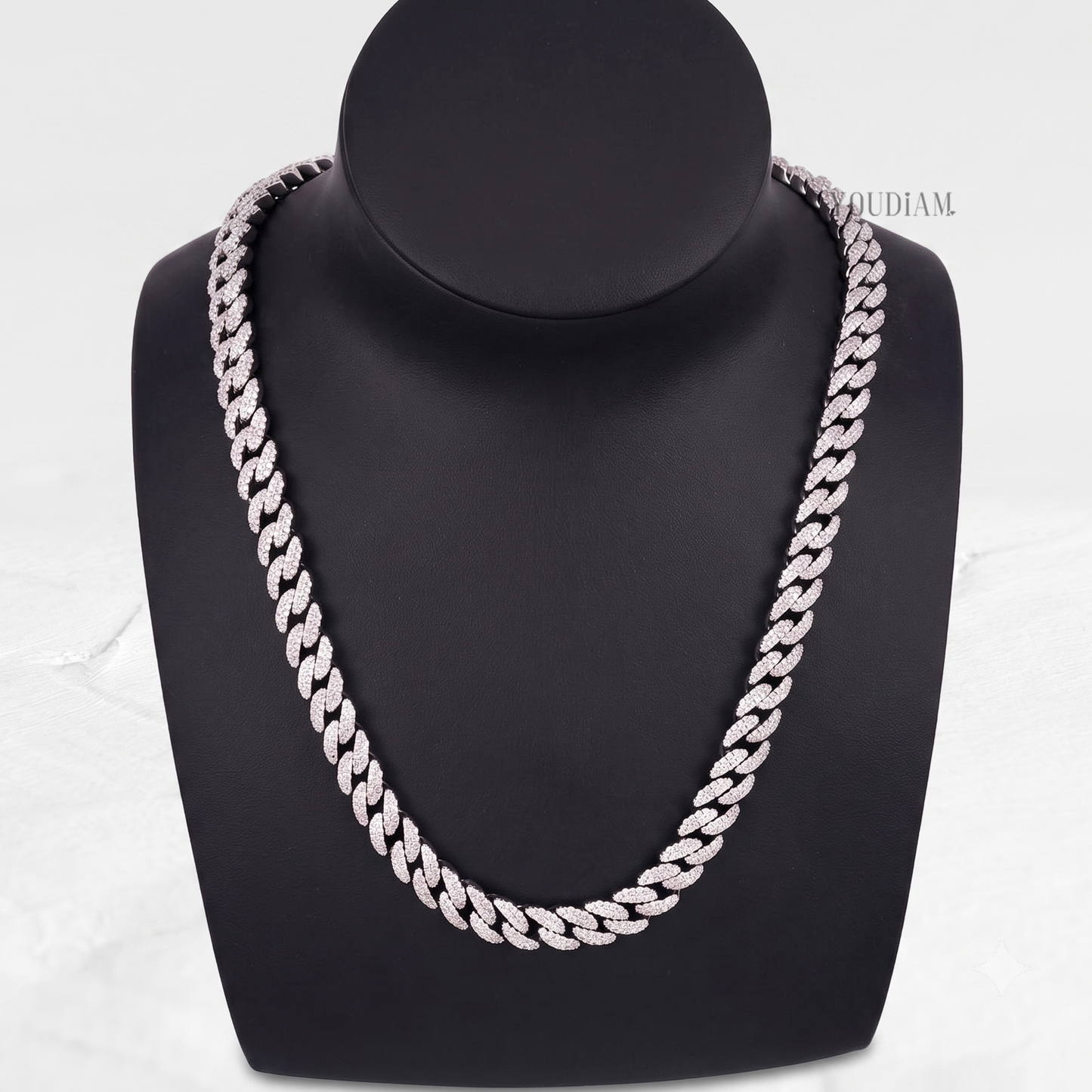 20 Karat Tenniskette mit abgestuften Diamanten aus 14 Karat Weißgold - UDJNL05