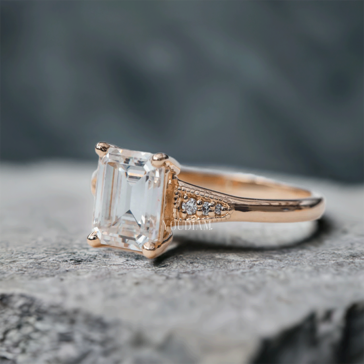 Antique Inspired Emerald Diamond Ring - EUDJLR25