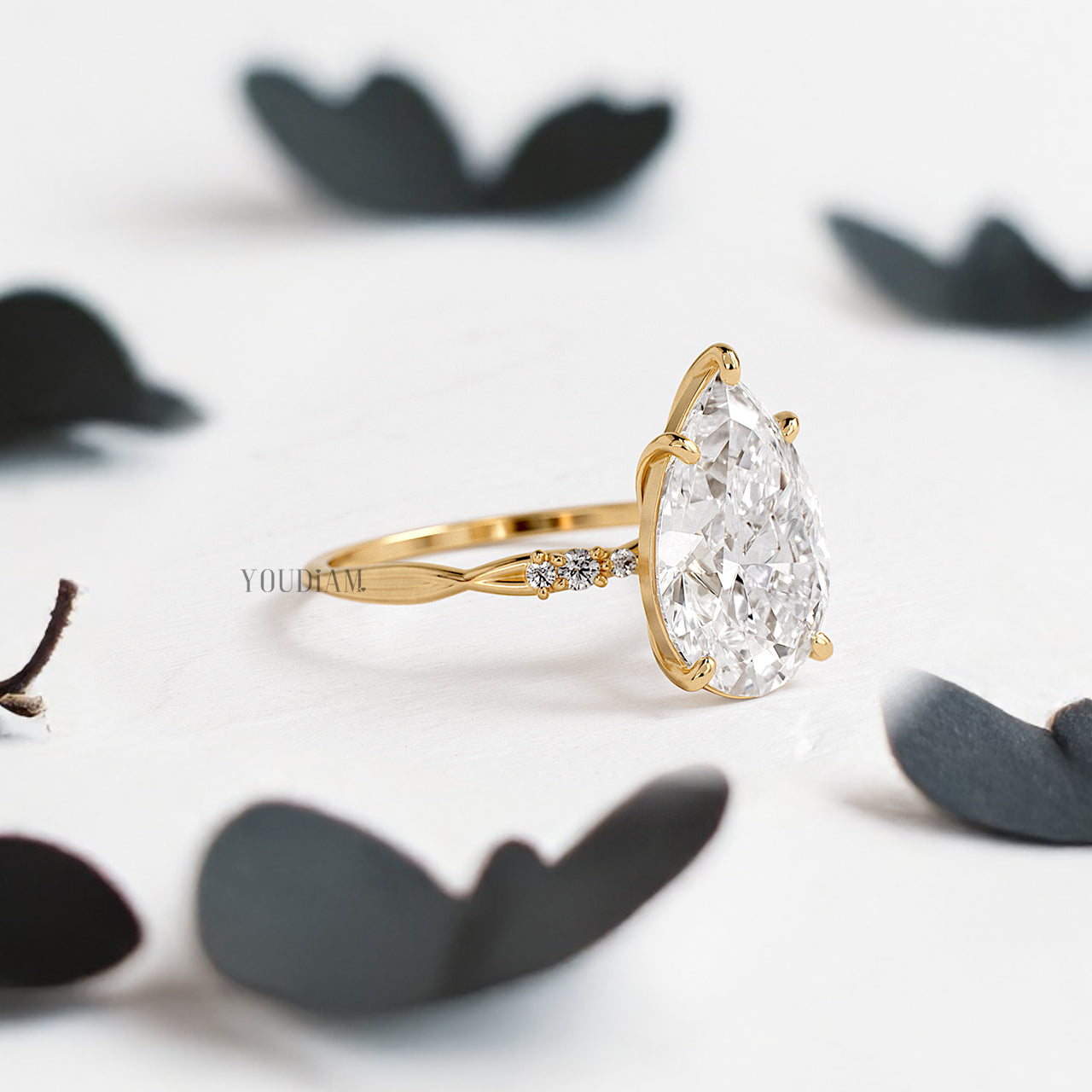 Pear Lab Diamond on Twist Style Band Ring - YDJLR185