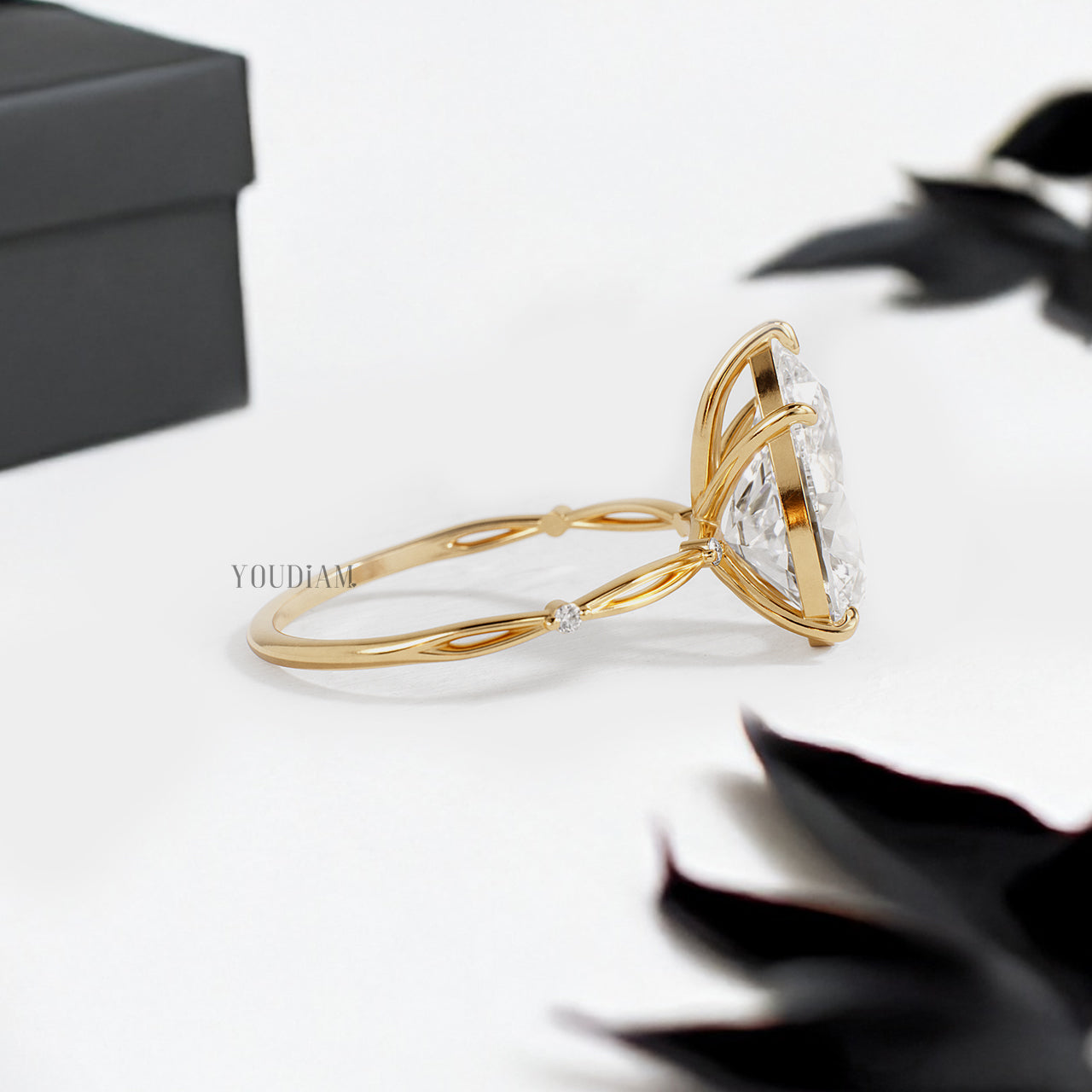 Pear Lab Diamond in Split and Thin Band Ring - YDJLR163