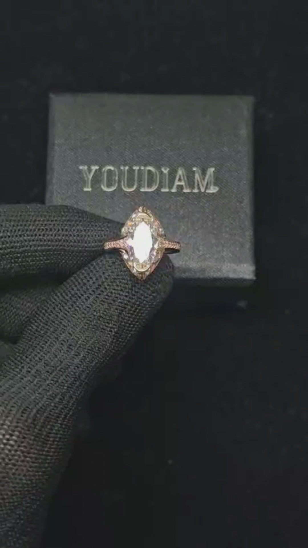 Moval Lab Diamond with Marquise and Round Lab Diamonds in Side Band - YDJLR201